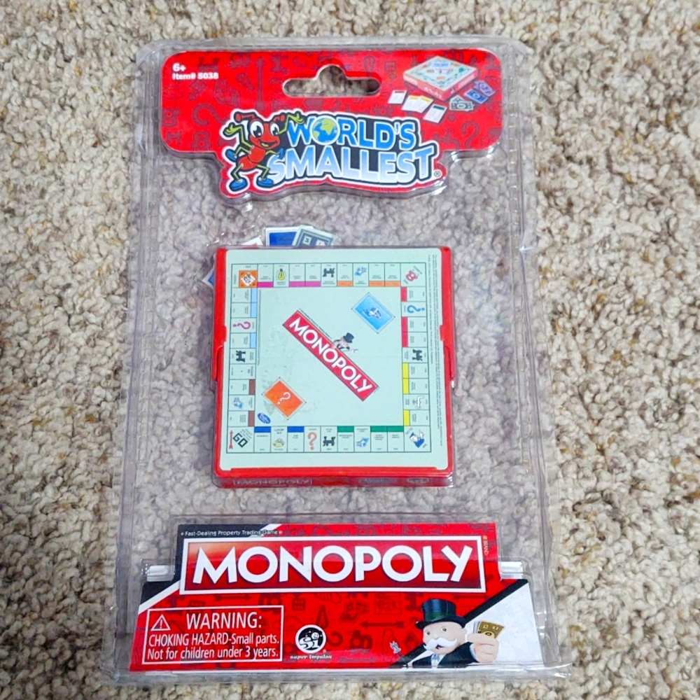 Worlds smallest monopoly miniature board game toy tiny super cute gift idea 💡